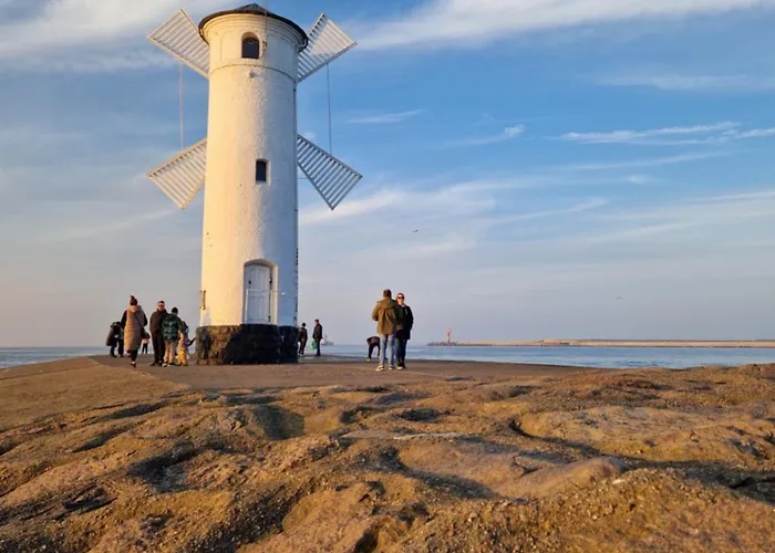 Trzy Pomosty Mistral Swinoujscie